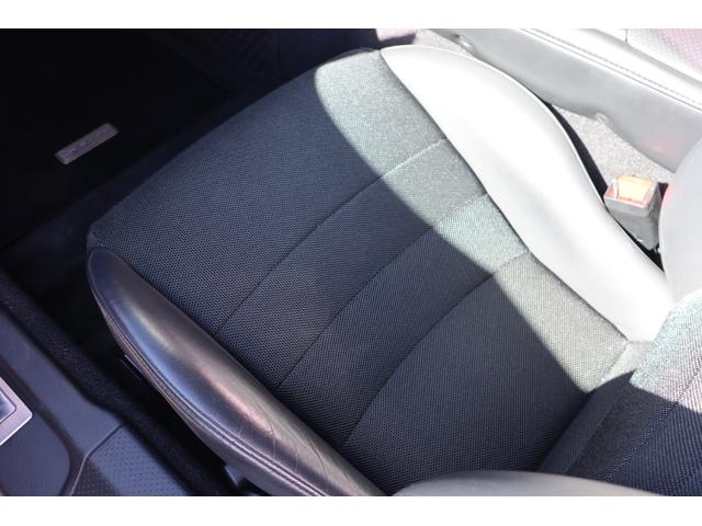 Ｓ２０００ ベースグレード　６ＭＴ　ＶＴＥＣ　電動オープン幌　ディスプレイオーディオ　Ｂｌｏｕｅｔｏｏｔｈ　ＥＴＣ　ブラックハーフレザーシート　ＨＩＤライト　キーレス　純正１６インチＡＷ　エアコン　タイミングチェーン式（33枚目）