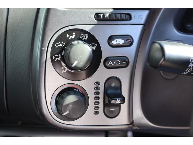 Ｓ２０００ ベースグレード　６ＭＴ　ＶＴＥＣ　電動オープン幌　ディスプレイオーディオ　Ｂｌｏｕｅｔｏｏｔｈ　ＥＴＣ　ブラックハーフレザーシート　ＨＩＤライト　キーレス　純正１６インチＡＷ　エアコン　タイミングチェーン式（35枚目）