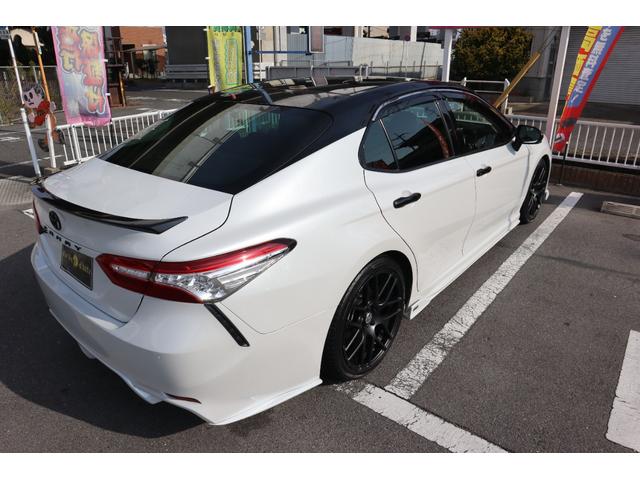 カムリ ＷＳ　ＴＯＭ’Ｓ仕様　エアロパーツ　外トランクスポイラー　外品１９ＡＷ　ＢＬＩＴＺ車高調　パノラマルーフ　黒半革　Ｐシート　ＥＴＣ　ＡＬＰＩＮＥ９インチナビ　フルセグ　ＤＶＤ　バックカメラ　記録簿　クルコン（7枚目）