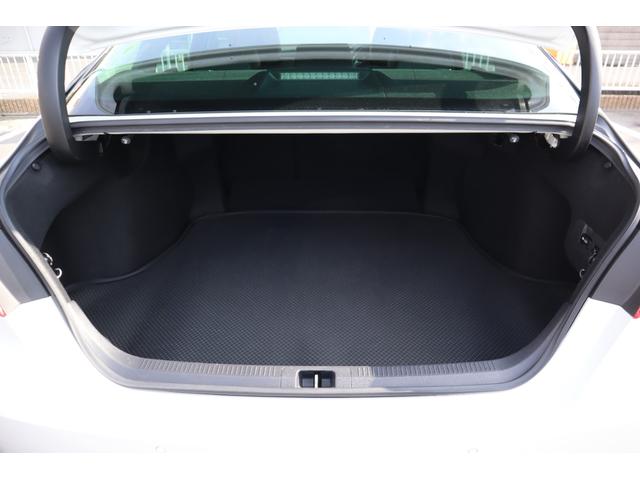カムリ ＷＳ　ＴＯＭ’Ｓ仕様　エアロパーツ　外トランクスポイラー　外品１９ＡＷ　ＢＬＩＴＺ車高調　パノラマルーフ　黒半革　Ｐシート　ＥＴＣ　ＡＬＰＩＮＥ９インチナビ　フルセグ　ＤＶＤ　バックカメラ　記録簿　クルコン（9枚目）