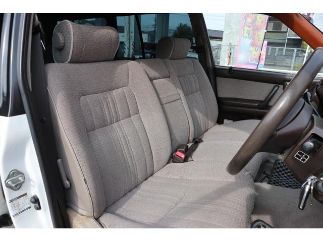 クラウンステーションワゴン スーパーデラックス　１Ｇエンジン　ベンチシート　コラム４ＭＴ　８人乗り　３列シート　ポータブルナビ　外品オーディオ　外品１４インチＡＷ　外品ショック　ＥＴＣ　キーレス　タイミングベルト交換済み　エアコン　ＰＳ　ＰＷ（15枚目）