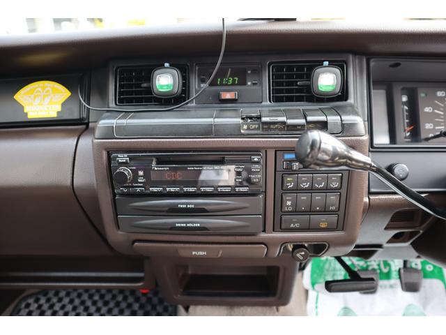 クラウンステーションワゴン スーパーデラックス　１Ｇエンジン　ベンチシート　コラム４ＭＴ　８人乗り　３列シート　ポータブルナビ　外品オーディオ　外品１４インチＡＷ　外品ショック　ＥＴＣ　キーレス　タイミングベルト交換済み　エアコン　ＰＳ　ＰＷ（19枚目）