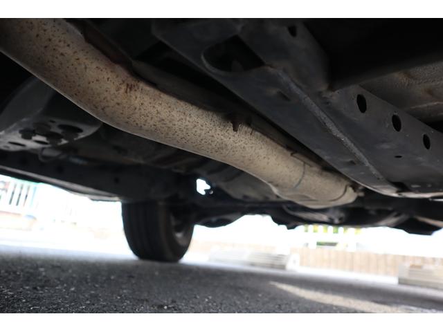 クラウンステーションワゴン スーパーデラックス　１Ｇエンジン　ベンチシート　コラム４ＭＴ　８人乗り　３列シート　ポータブルナビ　外品オーディオ　外品１４インチＡＷ　外品ショック　ＥＴＣ　キーレス　タイミングベルト交換済み　エアコン　ＰＳ　ＰＷ（25枚目）