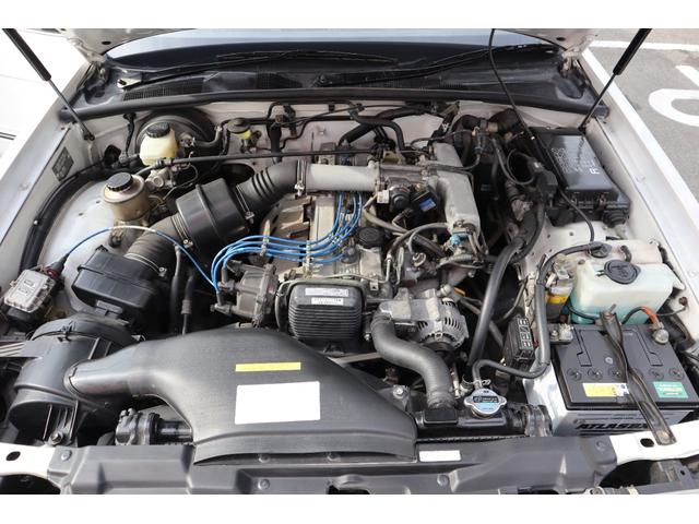 クラウンステーションワゴン スーパーデラックス　１Ｇエンジン　ベンチシート　コラム４ＭＴ　８人乗り　３列シート　ポータブルナビ　外品オーディオ　外品１４インチＡＷ　外品ショック　ＥＴＣ　キーレス　タイミングベルト交換済み　エアコン　ＰＳ　ＰＷ（28枚目）