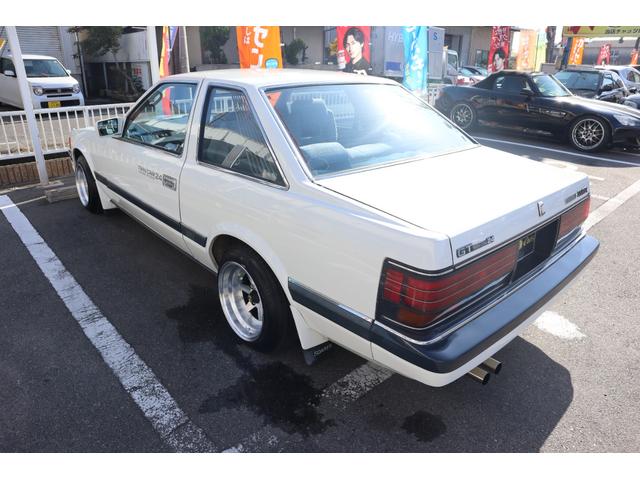 ソアラ ２．０ＧＴ　実走行５２０００ｋｍ　載せ替え５ＭＴ（動力伝達装置公認済）　エアロ　１４インチ復刻ロンシャン８Ｊアルミ　Ｆワンオフ車高調　昭和ＧＰマフラー　外品ハンドル　オートエアコン　ＰＳ　ＰＷ　車検Ｒ９．６まで（6枚目）