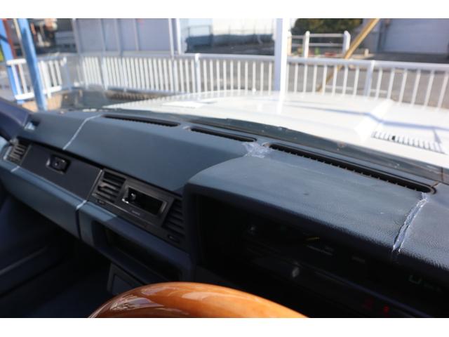 ソアラ ２．０ＧＴ　実走行５２０００ｋｍ　載せ替え５ＭＴ（動力伝達装置公認済）　エアロ　１４インチ復刻ロンシャン８Ｊアルミ　Ｆワンオフ車高調　昭和ＧＰマフラー　外品ハンドル　オートエアコン　ＰＳ　ＰＷ　車検Ｒ９．６まで（34枚目）