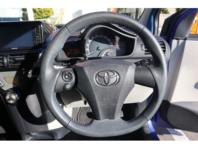 iQ 130G レザーパッケージ・グランブルー KENWOODナビ DVD Bluetooth フルセグTV ハーフレザーシート ドラレコ フォグライト 純正マフラー ESC AUTOエアコン 純16インチAW オートライト キーレス Tチェーン式(13枚目)