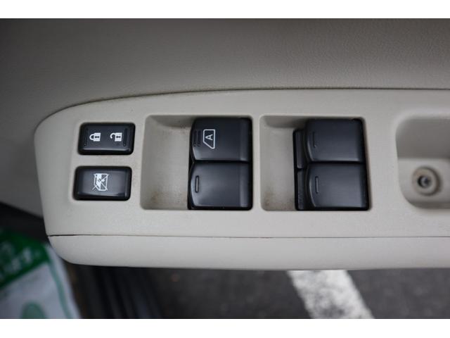 キューブ 15X Mセレクション 外品Fリップ 外品17インチAW 外品マフラー HDDナビ CD・DVD再生 ETC フル装備 エアバック ABS スマートキー 電格ミラー フォグライト タイミングチェーン式(25枚目)