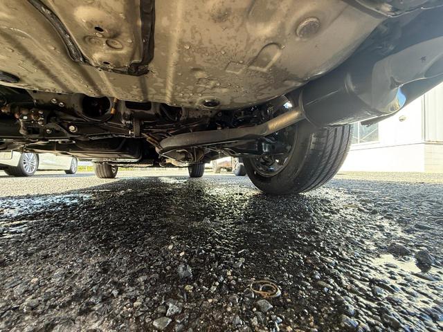 ハリアー プレミアム　／自社下取直売車／電動開閉サンルーフ／禁煙ワンオーナー車／衝突被害軽減ブレーキ／電動リアゲート／レザー調シート／電動シート／ナビＴＶ／バックカメラ／Ｂｌｕｅｔｏｏｔｈ／ＥＴＣ／非降雪エリアワンオーナー（40枚目）