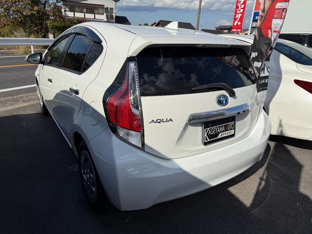 アクア Sスタイルブラック /トヨタセーフティセンス/9インチナビTV//バックカメラ/プッシュスタート/スマートキー/LEDヘッドライト/(3枚目)