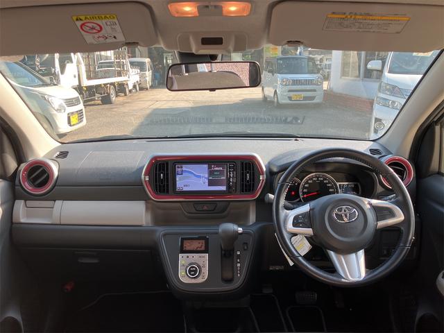 パッソ モーダ　Ｇパッケージ　バックカメラ　ナビ　ＴＶ　クリアランスソナー　衝突被害軽減システム　アルミホイール　ＬＥＤヘッドランプ　スマートキー　電動格納ミラー　ＣＶＴ　盗難防止システム　衝突安全ボディ　記録簿　ＡＢＳ　ＥＳＣ（2枚目）