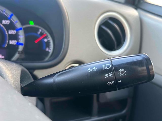 ワゴンＲ ＦＸリミテッド　ＥＴＣ　ナビ　ＴＶ　スマートキー　アイドリングストップ　電動格納ミラー　ベンチシート　ＣＶＴ　盗難防止システム　ＡＢＳ　ＣＤ　ＵＳＢ　アルミホイール　衝突安全ボディ　エアコン　パワーステアリング（9枚目）
