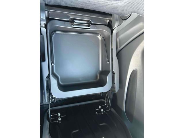 ワゴンＲ ＦＸリミテッド　ＥＴＣ　ナビ　ＴＶ　スマートキー　アイドリングストップ　電動格納ミラー　ベンチシート　ＣＶＴ　盗難防止システム　ＡＢＳ　ＣＤ　ＵＳＢ　アルミホイール　衝突安全ボディ　エアコン　パワーステアリング（36枚目）
