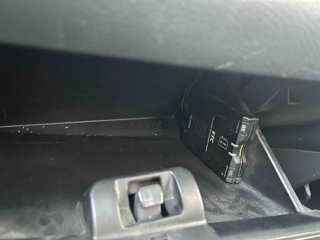 ワゴンＲ ＦＸリミテッド　ＥＴＣ　ナビ　ＴＶ　スマートキー　アイドリングストップ　電動格納ミラー　ベンチシート　ＣＶＴ　盗難防止システム　ＡＢＳ　ＣＤ　ＵＳＢ　アルミホイール　衝突安全ボディ　エアコン　パワーステアリング（37枚目）
