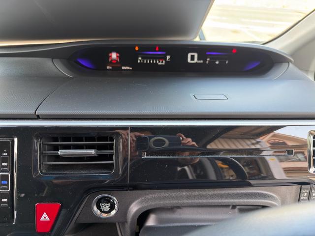 ステップワゴンスパーダ スパーダ ホンダセンシング ワンオーナー禁煙車 サイドリフトアップシート フロアマット新品 7人乗り 純正エンジンスターターリフトアップシートリモコン(20枚目)