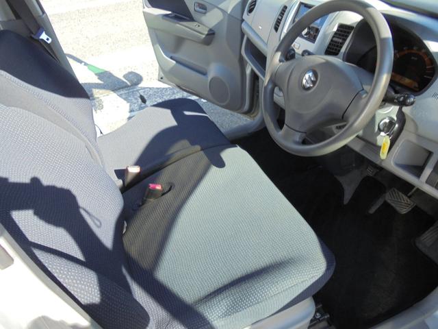 在庫車輌の車検・整備・修理は提携工場様にてお願いしております。納車前にはきっちり整備してお渡しいたしますのでご安心くださいませ!