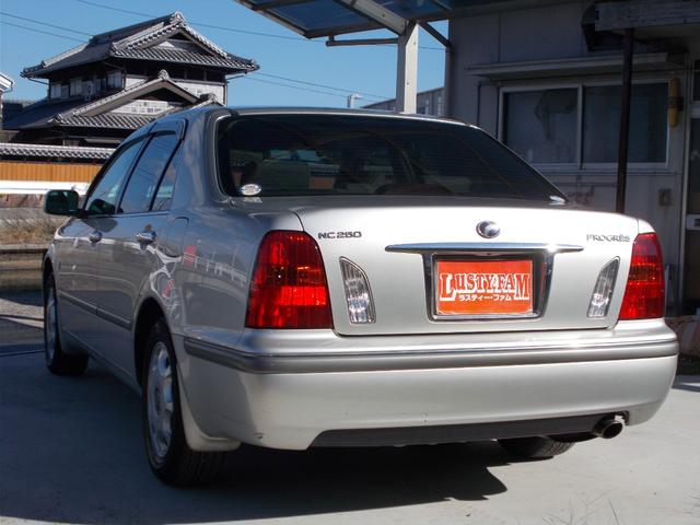 プログレ NC250 後期LEDヘッドランプ禁煙車 パワーシート 純正オーディオ(9枚目)