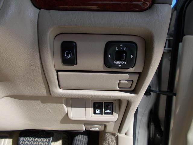 プログレ NC250 後期LEDヘッドランプ禁煙車 パワーシート 純正オーディオ(20枚目)