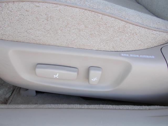 プログレ NC250 後期LEDヘッドランプ禁煙車 パワーシート 純正オーディオ(27枚目)