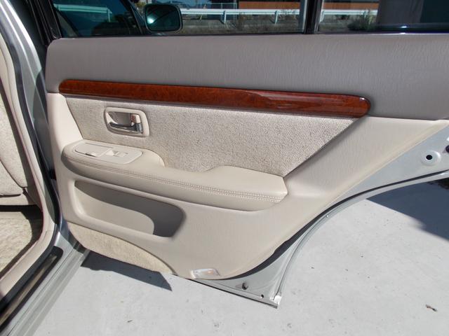 プログレ NC250 後期LEDヘッドランプ禁煙車 パワーシート 純正オーディオ(33枚目)