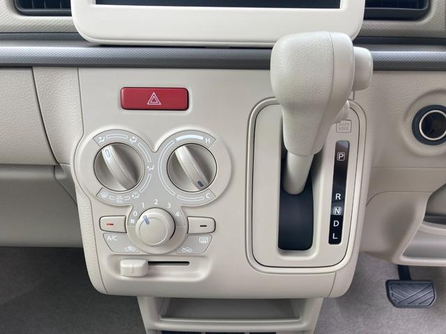 G 届出済未使用車 デュアルカメラブレーキサポート 車線逸脱警報装置 横滑り防止装置 パーキングセンサー オートハイビーム アイドリングストップ ベンチシート プッシュスタート スマートキー 盗難防止装置(19枚目)