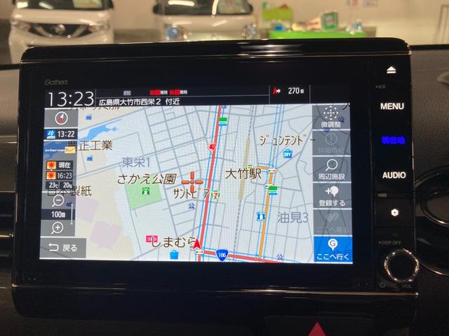 Ｌ・ターボホンダセンシング　アダプティブクルーズコントロール　衝突被害軽減ブレーキ　車線逸脱警報装置　横滑り防止装置　クリアランスソナー　アイドリングストップ　オートエアコン　シートヒーター　ＬＥＤヘッドランプ　プッシュスタート(19枚目)