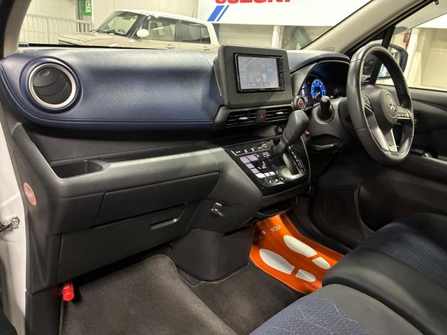 eKクロス G プラスエディション 社外ナビ 全方位モニター ETC ドラレコ 衝突被害軽減ブレーキ レーンキープアシスト ヒルディセントコントロール プッシュスタート LEDヘッドライト オートエアコン シートヒーター(17枚目)