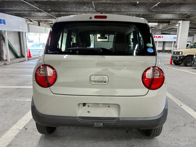 アルトラパン Ｘ　社外ナビ　バックカメラ　ＥＴＣ　衝突被害軽減ブレーキ　横滑り防止装置　アイドリングストップ　プッシュスタート　スマートキー　ＨＩＤヘッドライト　オートエアコン　シートヒーター　電動格納ドアミラー（9枚目）