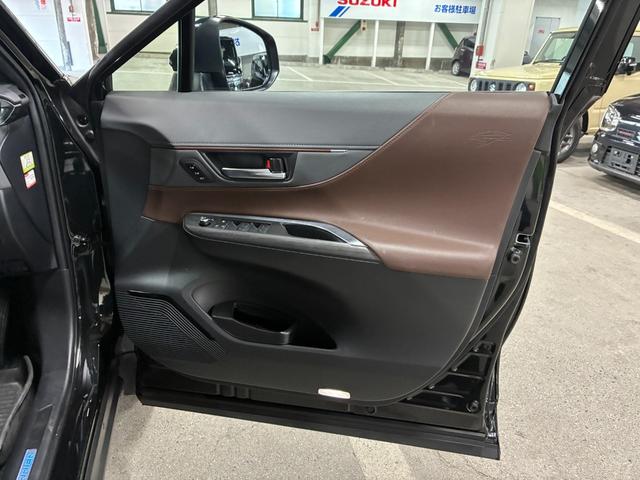 ハリアー Z レザーパッケージ 純正ナビ パノラミックビューモニター ETC デジタルインナーミラー 衝突被害軽減ブレーキ 電子パーキング LEDヘッドライト シートエアコン シートヒーター ステアリングヒーター JBLサウンド(21枚目)