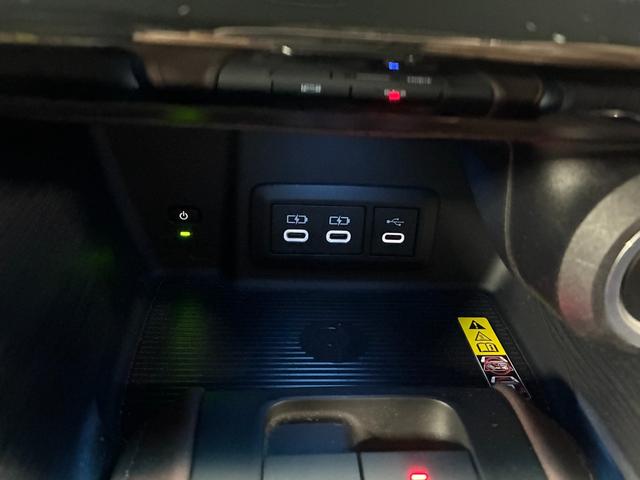 ハリアー Z レザーパッケージ 純正ナビ パノラミックビューモニター ETC デジタルインナーミラー 衝突被害軽減ブレーキ 電子パーキング LEDヘッドライト シートエアコン シートヒーター ステアリングヒーター JBLサウンド(28枚目)