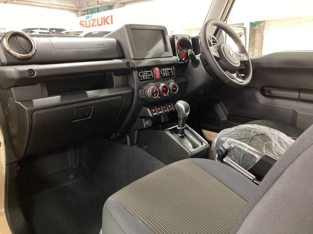 ジムニー ＸＣ　届出済未使用車　衝突被害軽減ブレーキ　レーンキープアシスト　横滑り防止装置　パーキングセンサー　ヒルディセントコントロール　プッシュスタート　ＬＥＤヘッドライト　オートエアコン　シートヒーター（17枚目）