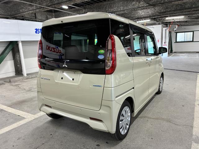 ｅＫスペース Ｇ　片側電動スライドドア　ハンズフリーオートスライド　衝突被害軽減ブレーキ　レーンキープアシスト　アイドリングストップ　プッシュスタート　オートライト　オートエアコン　電動格納ドアミラー　ＥＴＣ（14枚目）