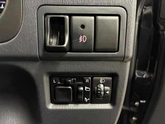 ジムニー ランドベンチャー　５ＭＴ車　ＥＴＣ　トーヨータイヤオープンカントリー　純正アルミホイール　電動格納ドアミラー（22枚目）