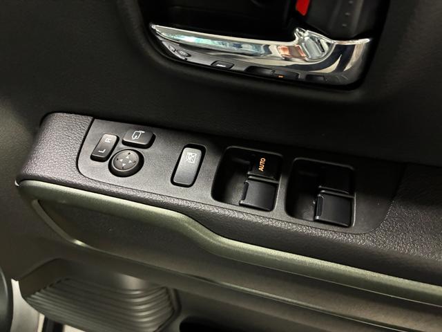 ハスラー タフワイルド　届出済未使用車　衝突被害軽減ブレーキ　パーキングセンサー　レーンキープアシスト　横滑り防止装置　プッシュスタート　ＬＥＤヘッドライト　オートエアコン　シートヒーター　電動格納ドアミラー（21枚目）