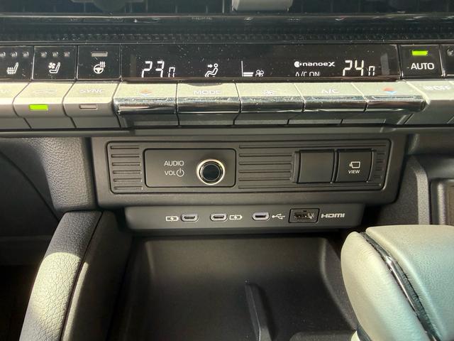 ランドクルーザー250 VX シグネチャーイルミ 丸目LEDヘッドライト トヨタチームメイトアドバンストドライブ ムーンルーフ デジタルインナーミラー パノラミックビューモニター(17枚目)