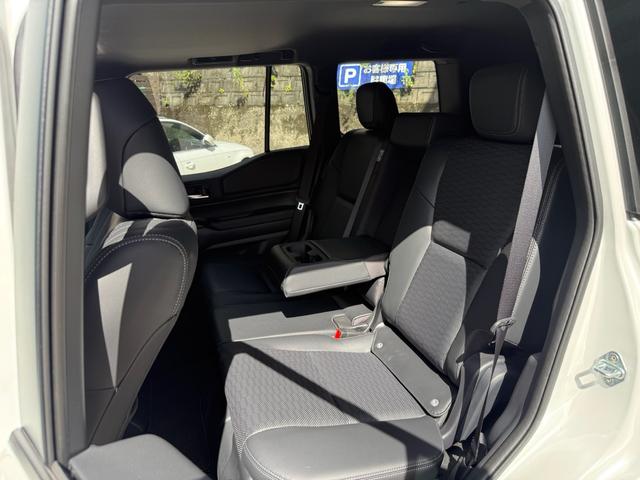 ランドクルーザー250 VX シグネチャーイルミ 丸目LEDヘッドライト トヨタチームメイトアドバンストドライブ ムーンルーフ デジタルインナーミラー パノラミックビューモニター(36枚目)