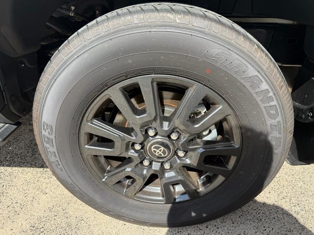 ランドクルーザー250 VX シグネチャーイルミ 丸目LEDヘッドライト トヨタチームメイトアドバンストドライブ ムーンルーフ デジタルインナーミラー パノラミックビューモニター(43枚目)