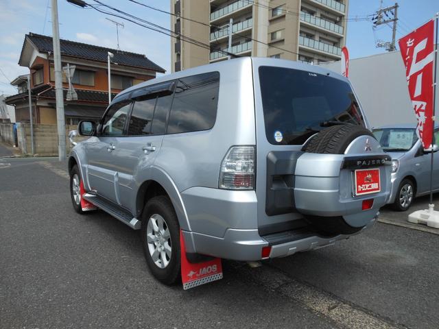 パジェロ ロング　エクシード　ナビ　ＴＶ　バックカメラ　４ＷＤ　インフォメーションディスプレイ　ＨＩＤ　背面タイヤ　オートエアコン　リアエアコン　オートライト　クルーズコントロール　アルミ　Ｗエアバック　キーレス　フォグランプ（9枚目）
