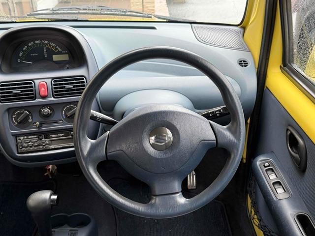 ツイン ガソリンB キーレスエントリー AT ABS カセット 衝突安全ボディ エアコン パワーステアリング パワーウィンドウ(3枚目)