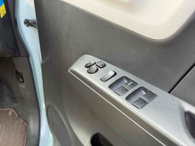 モコ S 電動格納ミラー ベンチシート CVT 盗難防止システム ABS CD 衝突安全ボディ エアコン パワーステアリング パワーウィンドウ(9枚目)