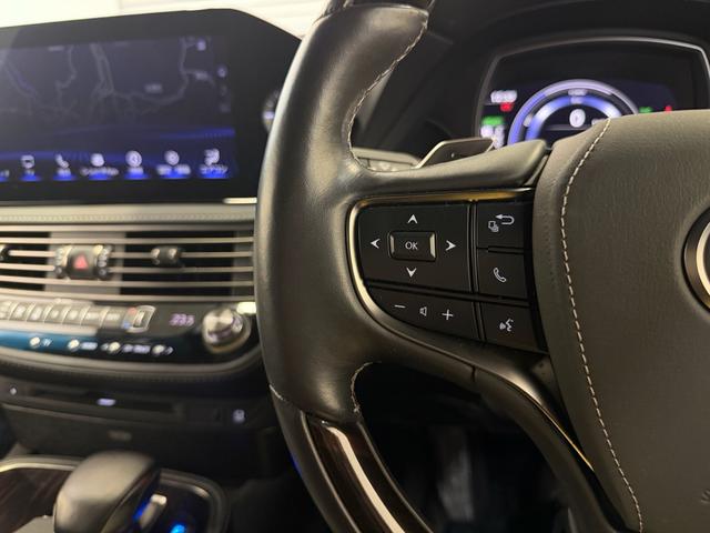 LS LS500h バージョンL サンルーフ・クロームメッキホイール・銀影ラスター・(24枚目)