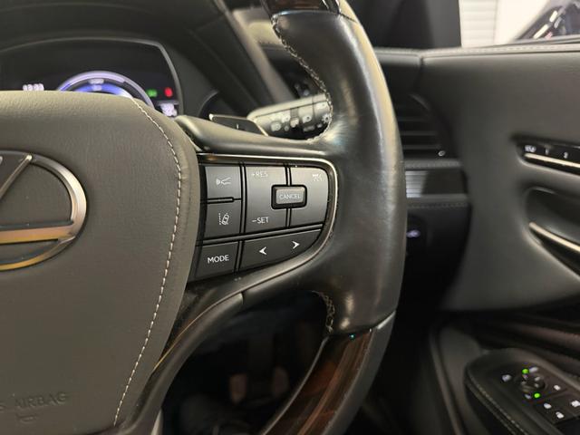 LS LS500h バージョンL サンルーフ・クロームメッキホイール・銀影ラスター・(25枚目)