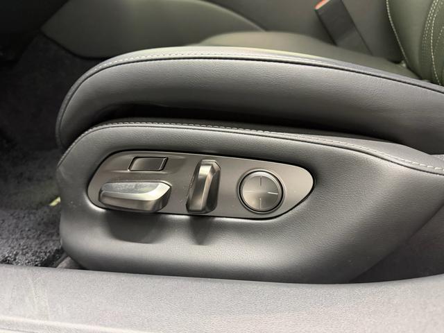 LS LS500h バージョンL サンルーフ・クロームメッキホイール・銀影ラスター・(37枚目)