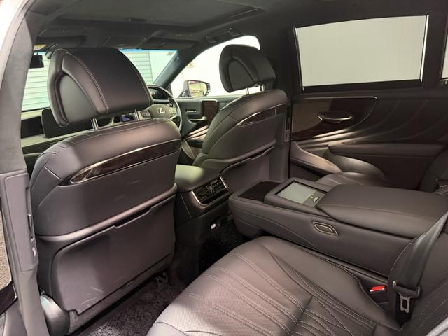 LS LS500h バージョンL サンルーフ・クロームメッキホイール・銀影ラスター・(39枚目)