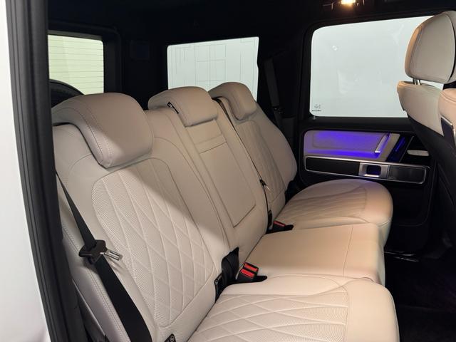 Ｇクラス Ｇ６３エディションマグノホワイト　エディションマグノホワイト　ＲＨＤ　ホワイトナッパレザーシート　エクスクルーシブＰＫＧ　ＡＭＧナイトパッケージ　限定車　ＡＭＧ２２インチ　マッドブラックアルミＰＫＧ　禁煙車　保証付　ドラレコ（20枚目）