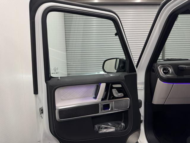 Ｇクラス Ｇ６３エディションマグノホワイト　エディションマグノホワイト　ＲＨＤ　ホワイトナッパレザーシート　エクスクルーシブＰＫＧ　ＡＭＧナイトパッケージ　限定車　ＡＭＧ２２インチ　マッドブラックアルミＰＫＧ　禁煙車　保証付　ドラレコ（57枚目）
