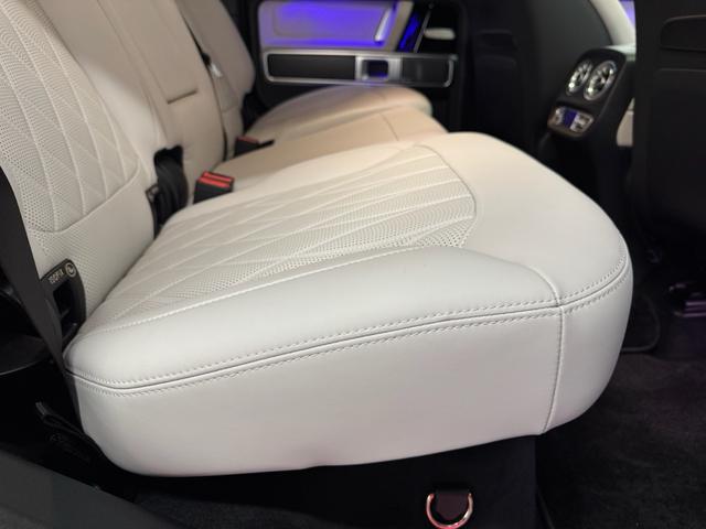 Ｇクラス Ｇ６３エディションマグノホワイト　エディションマグノホワイト　ＲＨＤ　ホワイトナッパレザーシート　エクスクルーシブＰＫＧ　ＡＭＧナイトパッケージ　限定車　ＡＭＧ２２インチ　マッドブラックアルミＰＫＧ　禁煙車　保証付　ドラレコ（75枚目）