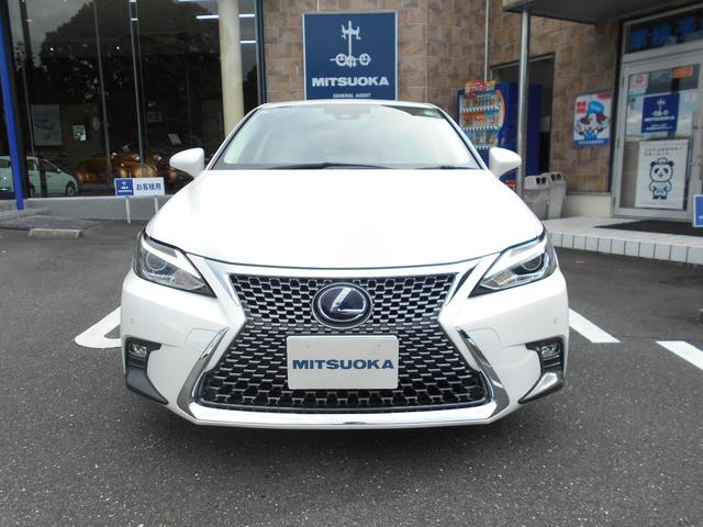 CT CT200h バージョンC メーカーOPL-texブラック合皮パワーシート&シートヒーター・ステアリングヒーター・クリアランスソナー・スペアタイヤ・純正ナビ・フルセグ・Bluetooth・バックカメラ・ETC・ドラレコ・&記録簿(2枚目)