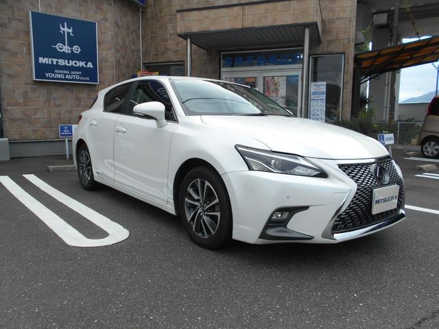 CT CT200h バージョンC メーカーOPL-texブラック合皮パワーシート&シートヒーター・ステアリングヒーター・クリアランスソナー・スペアタイヤ・純正ナビ・フルセグ・Bluetooth・バックカメラ・ETC・ドラレコ・&記録簿(3枚目)