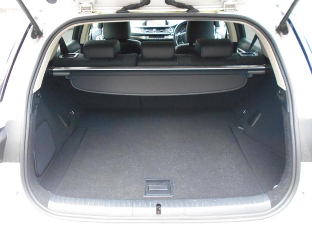 CT CT200h バージョンC メーカーOPL-texブラック合皮パワーシート&シートヒーター・ステアリングヒーター・クリアランスソナー・スペアタイヤ・純正ナビ・フルセグ・Bluetooth・バックカメラ・ETC・ドラレコ・&記録簿(29枚目)